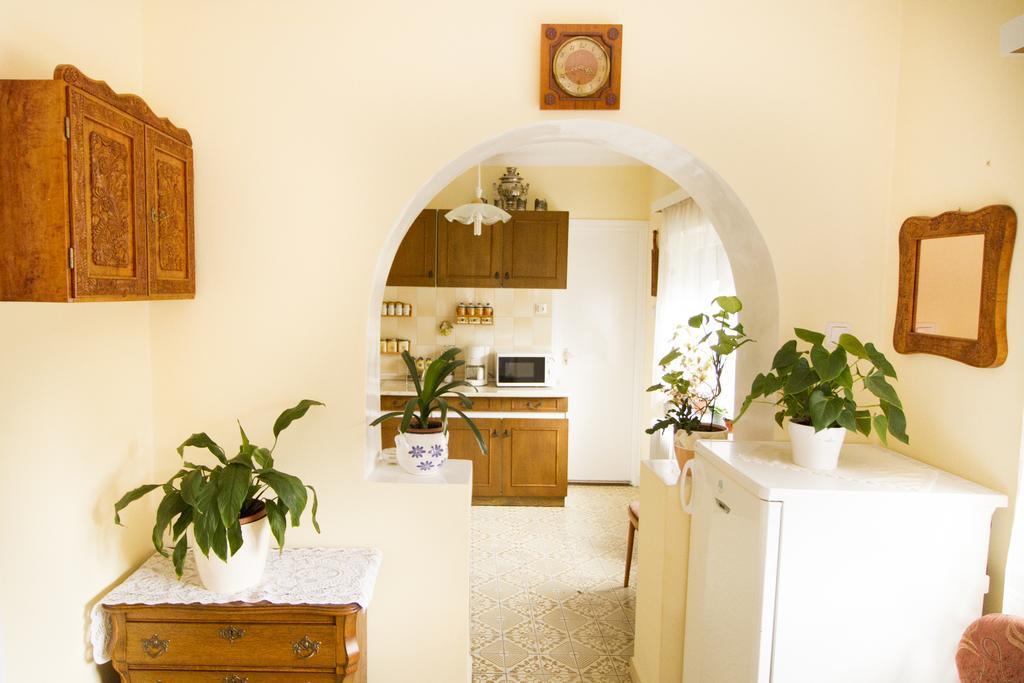 Margo Apartman Fonyód Zimmer foto